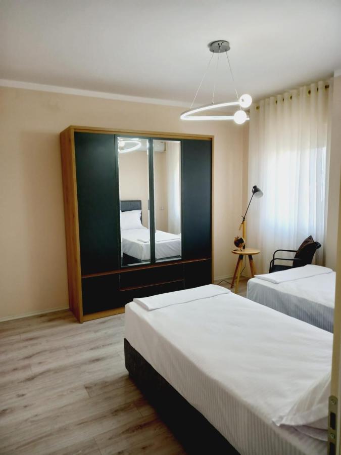 Comfort Apartment Shkodër Exteriör bild