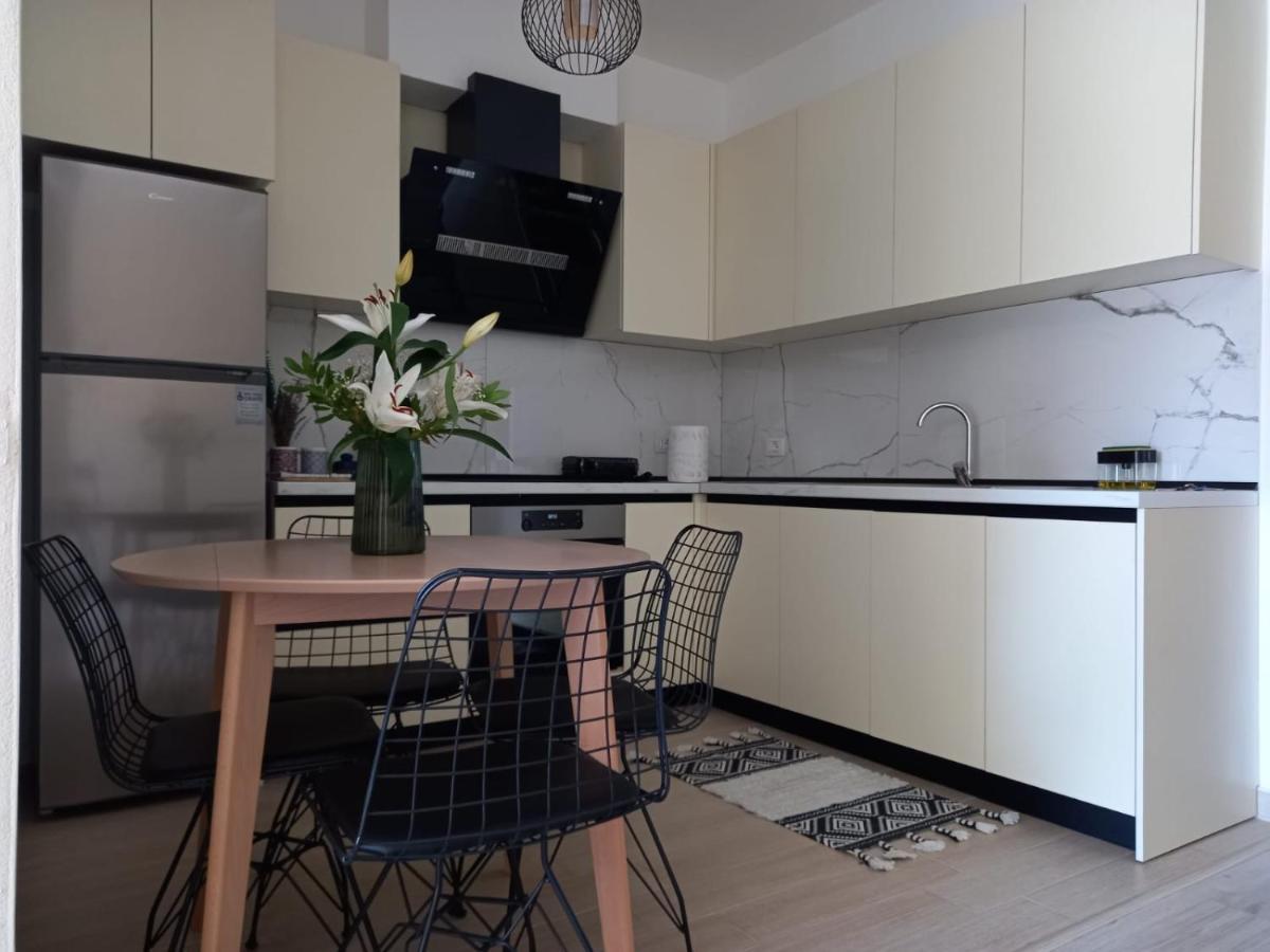 Comfort Apartment Shkodër Exteriör bild