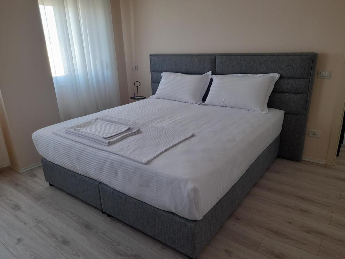 Comfort Apartment Shkodër Exteriör bild